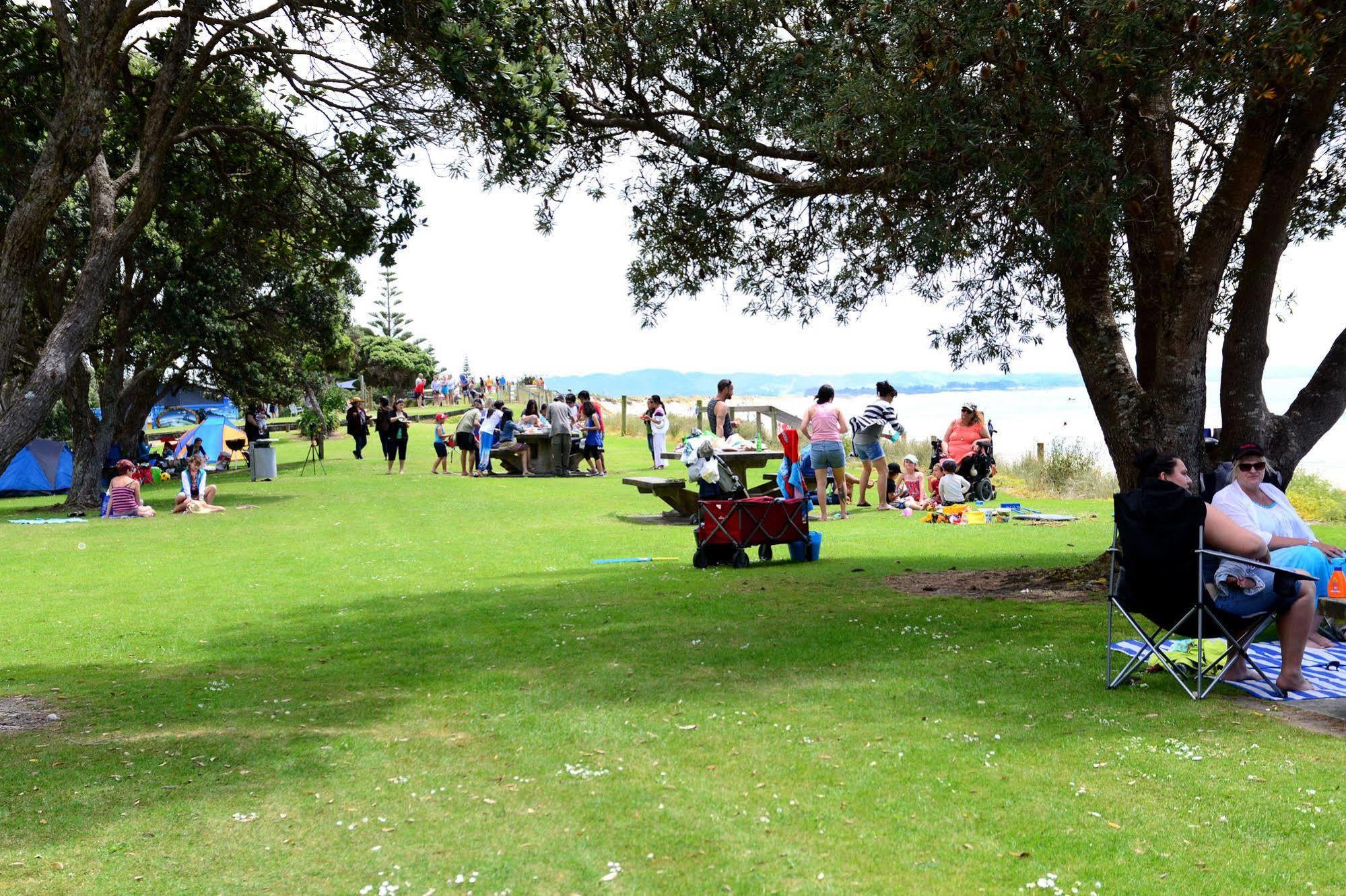 Отель Camp Waipu Cove Экстерьер фото