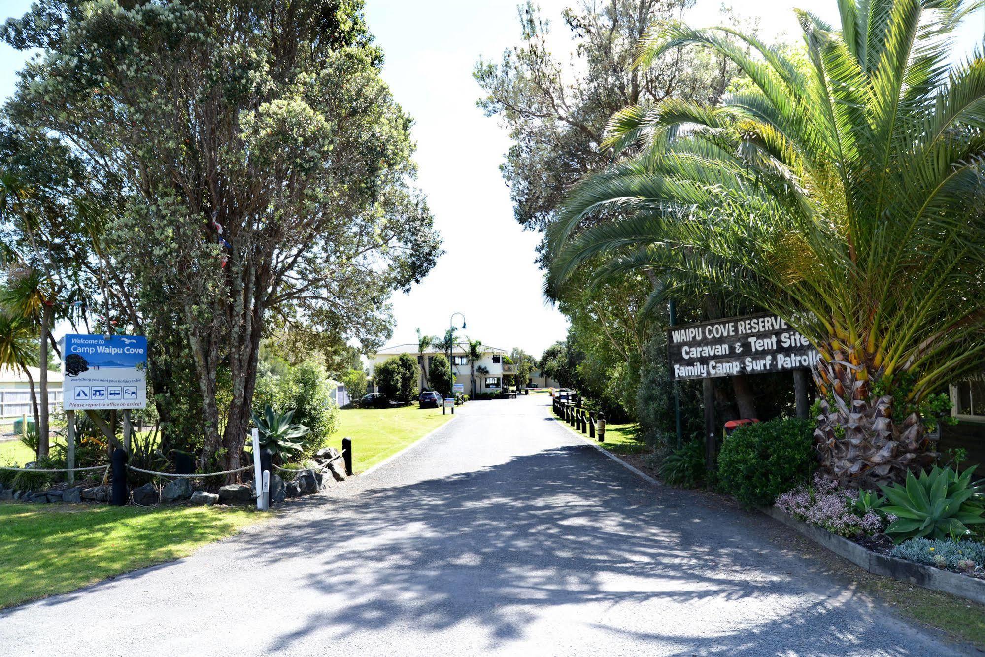Отель Camp Waipu Cove Экстерьер фото